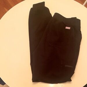 Women’s Figs Black Jogger Scrub Pants 👩🏼‍⚕️